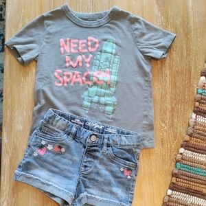 OshKosh B'gosh Gray Tee with Rocket and Pink Text